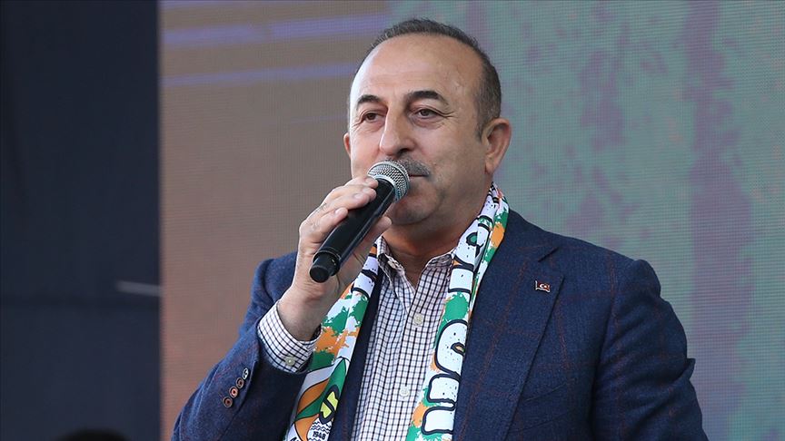 Dışişleri Bakanı Çavuşoğlu: Denize düşen yılana sarılır misali FETÖ'ye sarıldılar