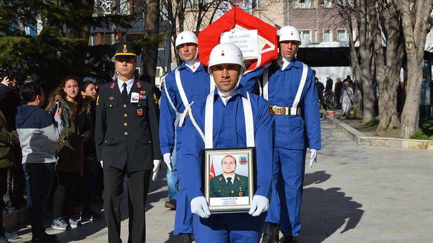 Kazada hayatını kaybeden komando son yolculuğuna uğurlandı