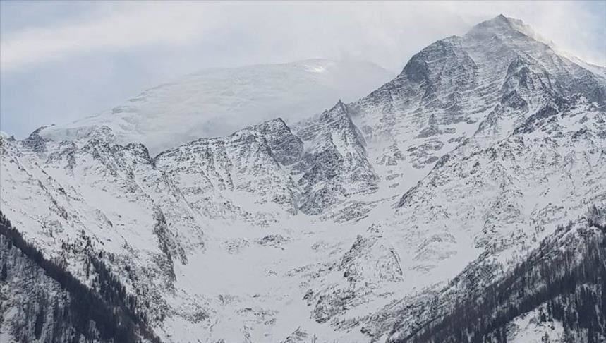 Orteku bllokon 4 persona në Alpet Zvicerane