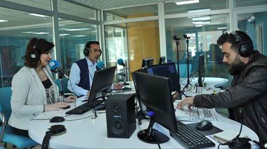 راديو روزنة.. تركيز واهتمام بالإنسان السوري من تركيا