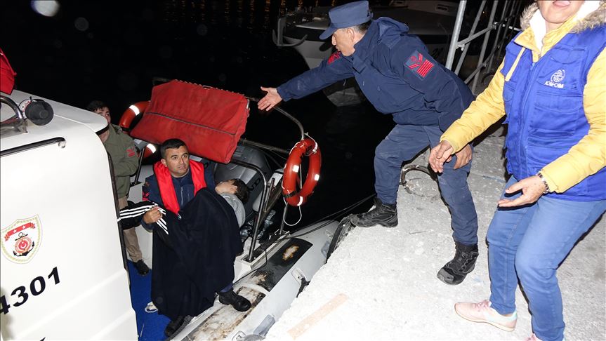 چهار پناهجو در نتیجه غرق شدن قایق در سواحل ترکیه جان باختند 