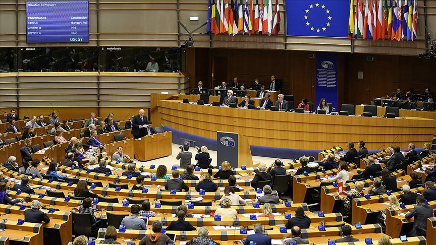 Avrupa Parlamentosu'ndan mali polis gücü talebi