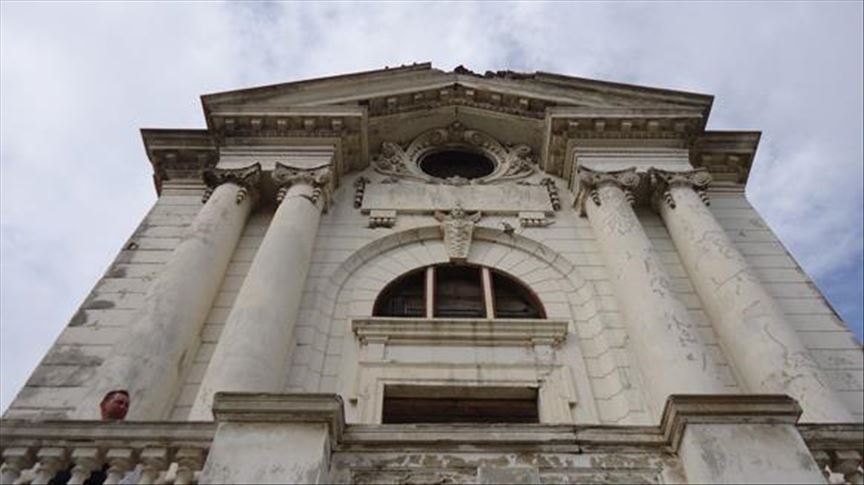 Justicia chilena ordena a la Iglesia pagar más de USD 440 mil dólares a víctimas de abusos