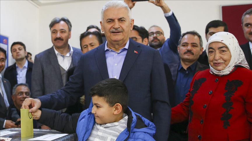 Istanbul Binali Yildirim Wins Box He Voted In