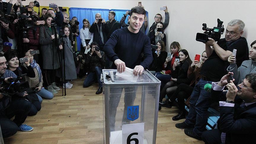 Ukraine: Zelenskiy set for runoff in presidential poll