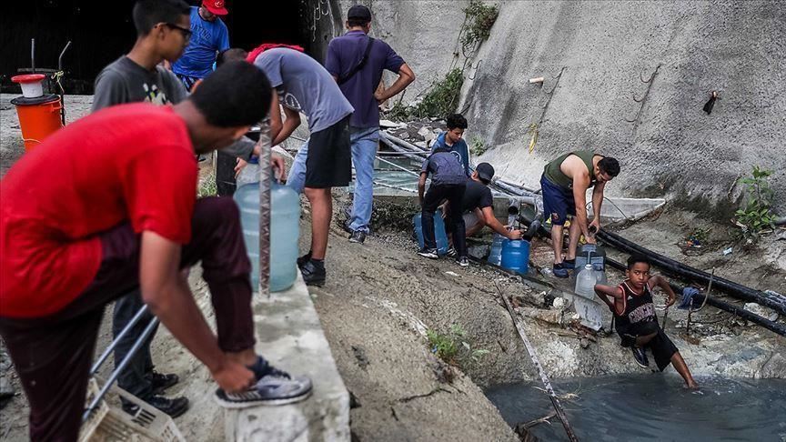 Venezuelë, ndërprerjet e energjisë shkaktojnë mungesën e ujit