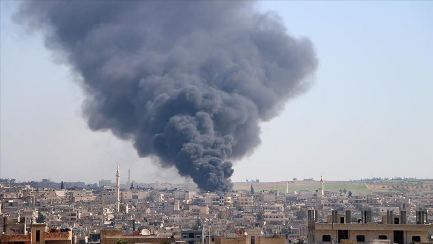 Regjimi i Asadit sulmon një treg në Idlib të Sirisë, humbin jetën 10 civilë