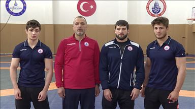Yeğenleri de amcalarının izinden gidiyor