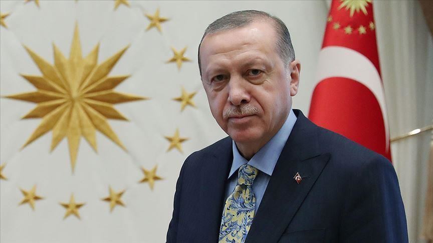 Turkish president congratulates weightlifter on win