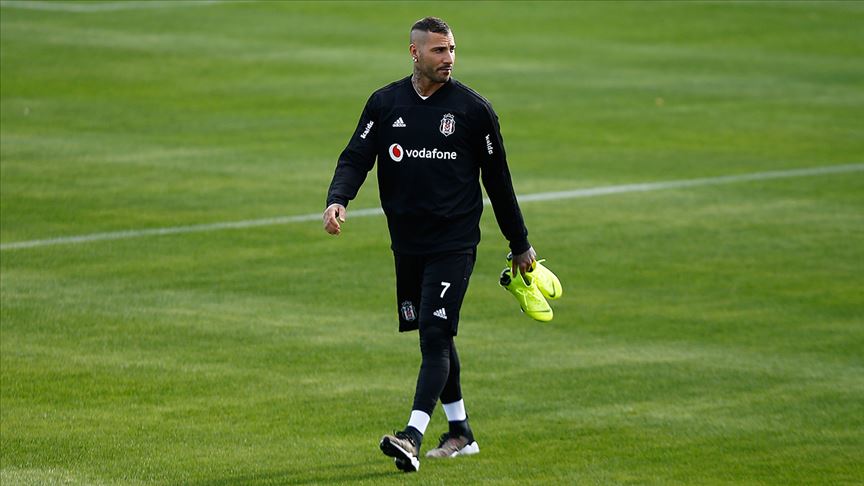 Beşiktaş'ta Quaresma sakatlandı 