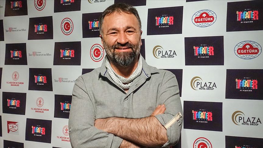 'Amacımız Türk tiyatrosunun varlığını Avrupa'da hissettirebilmek'