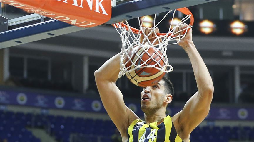 Ahmet Düverioğlu üç yıl daha Fenerbahçe Beko'da