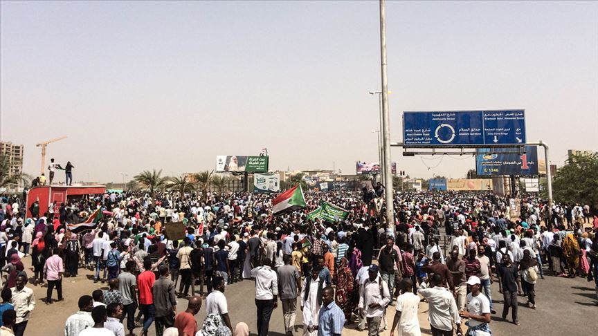 Sudanlı aktivistlerden gösterilerin devam etmesi çağrısı