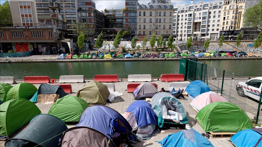 Francia abre nuevo centro de refugiados