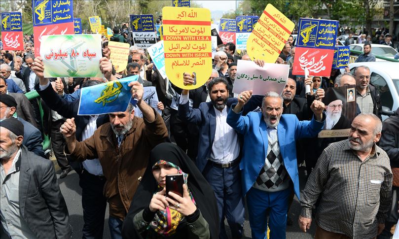 راهپیمایی مردم تهران علیه تصمیم ترامپ؛ شعار «سپاهی هستیم» سر دادند