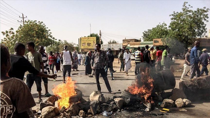 Sudan: 13 protesters killed in clashes with police