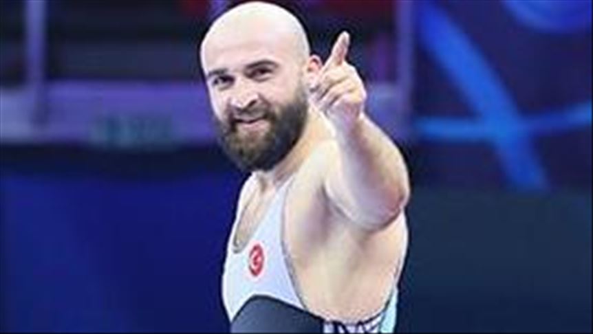 Turkish wrestler wins bronze in European championships