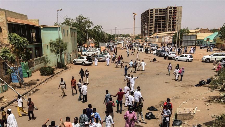 اقدام نیروهای امنیتی سودان برای متفرق کردن معترضان در خارطوم