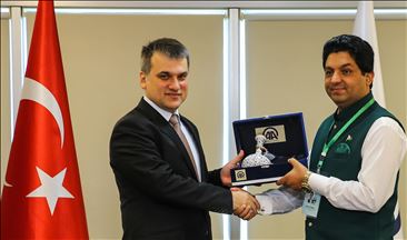 Pakistani youth pay visit to Anadolu Agency