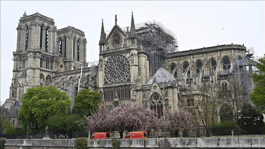 Rindërtimi i katedrales Notre Dame mund të zgjasë me dekada