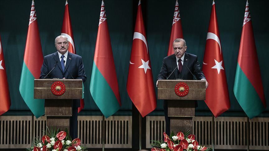 Erdogan plaide pour hausse des échanges commerciaux avec la Biélorussie
