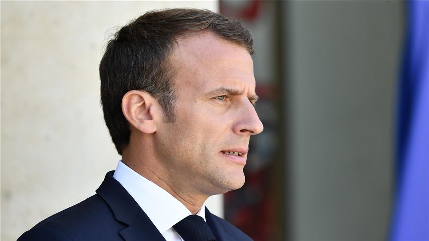 Macron se compromete a reconstruir la catedral de Notre Dame