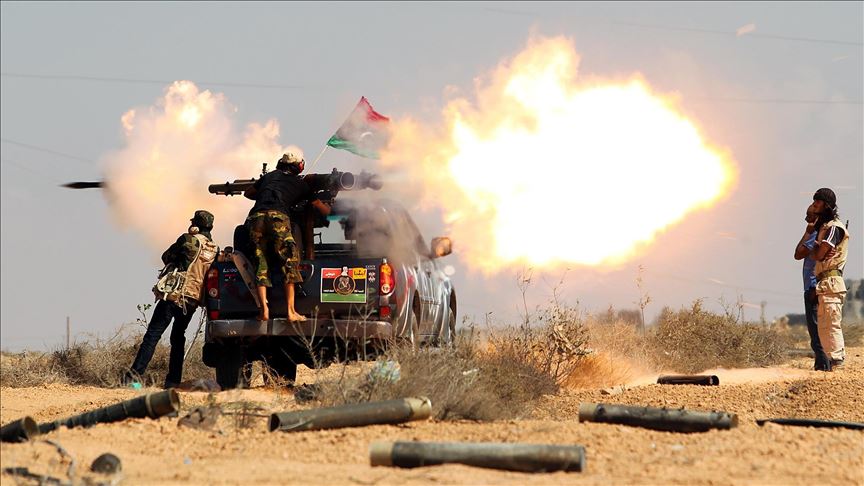 Libi, forcat e qeverisë sulmojnë kampin pro-Haftar 