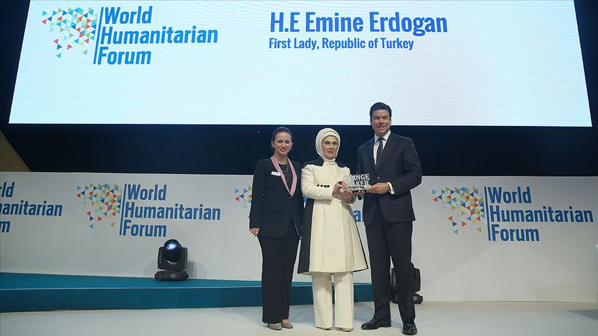 Emine Erdoğan'a Dünya İnsaniyet Forumu'ndan 'Fark Yaratan' ödülü