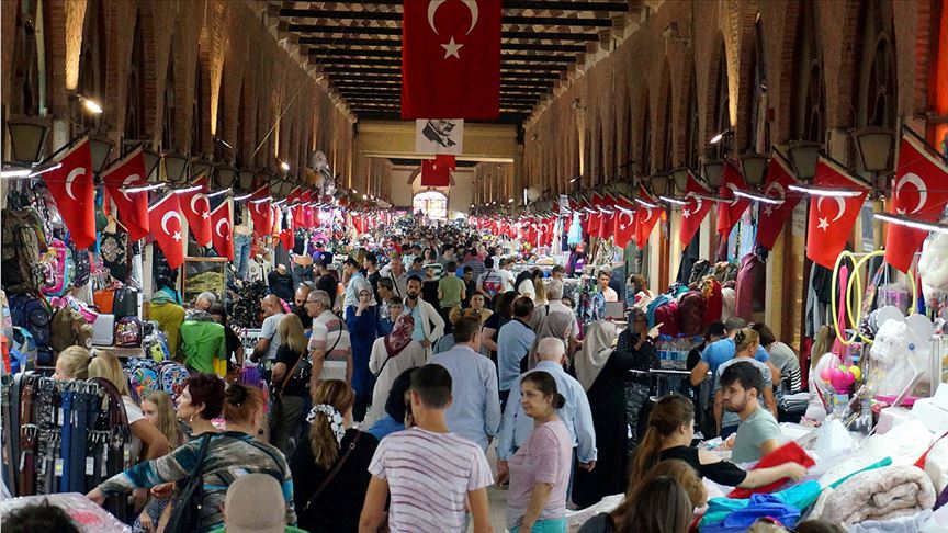 Bulgarlar 'alışverişe' Yunanlar 'eğlenmeye' geliyor