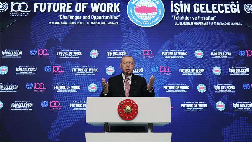 Эрдоган осудил двойные стандарты западных СМИ