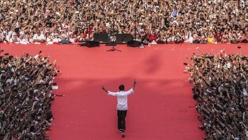Joko Widodo, dari tukang kayu menuju dua kali presiden