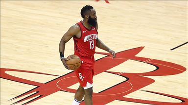 Harden 'triple-double' yaptı, Rockets kazandı