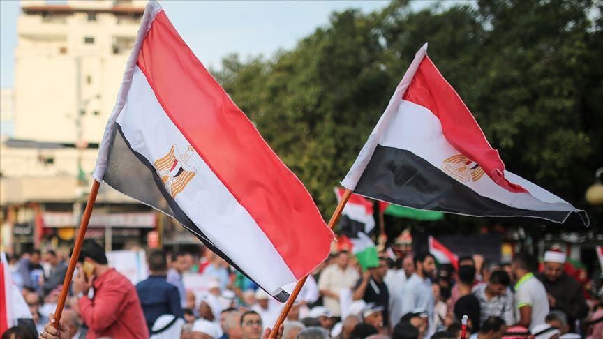Egyptians abroad start voting in charter referendum