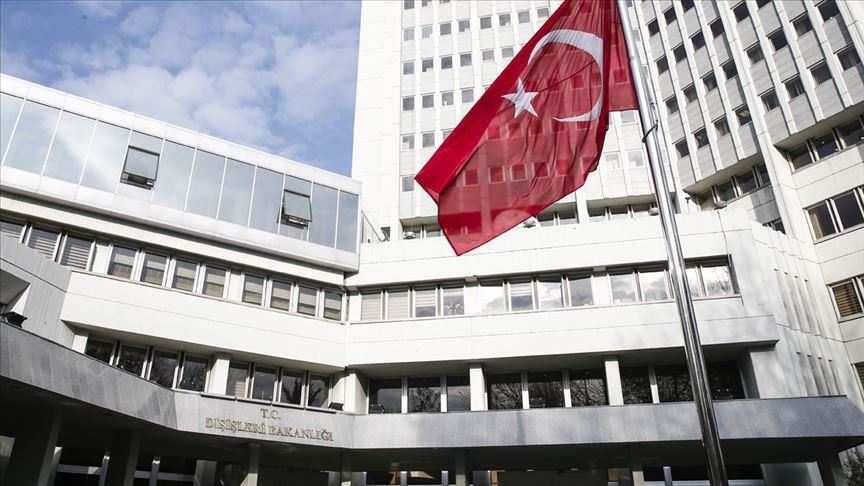Turkey condemns Macron’s meeting with PYD/YPG terrorists