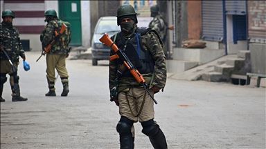 India tangguhkan perdagangan lintas batas di Kashmir