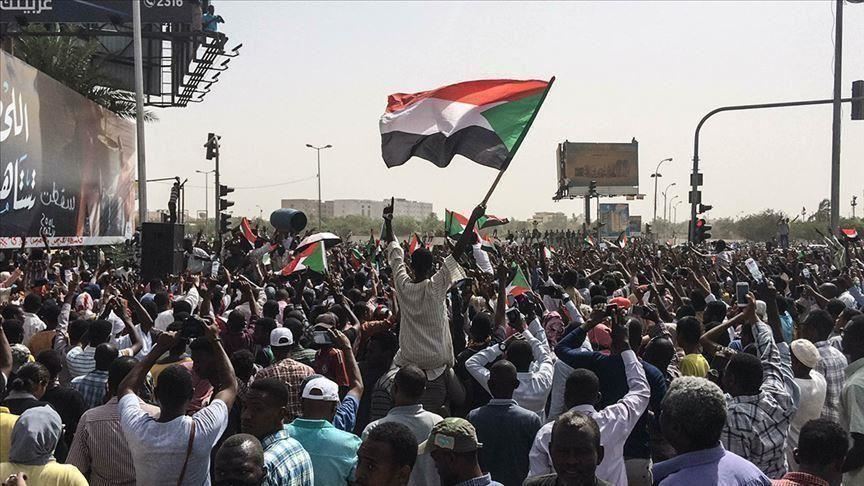 الاتحاد الإفريقي يؤكد ضرورة توافق السودانيين على المرحلة الانتقالية