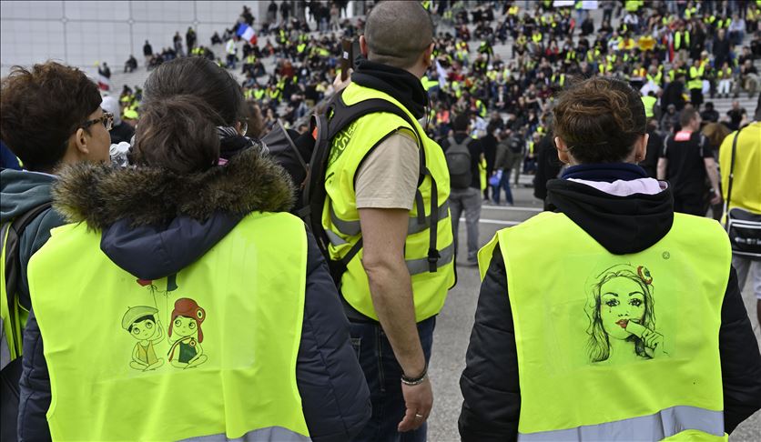 Pariz: “Žuti prsluci“ ponovo na ulicama