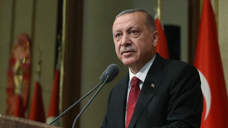 الرئيس أردوغان يدين بشدة هجمات سريلانكا الإرهابية