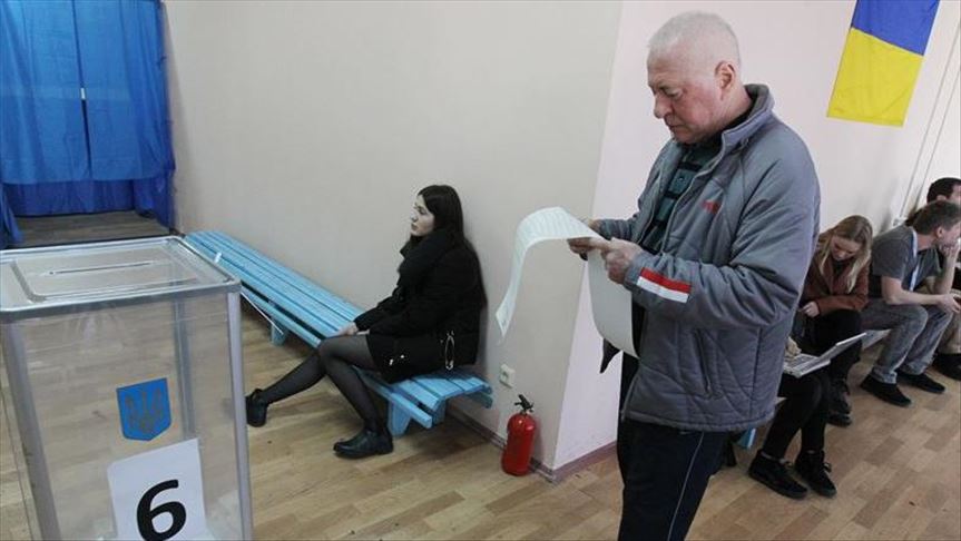Comedian Zelensky leads Ukraine presidential election: exit poll