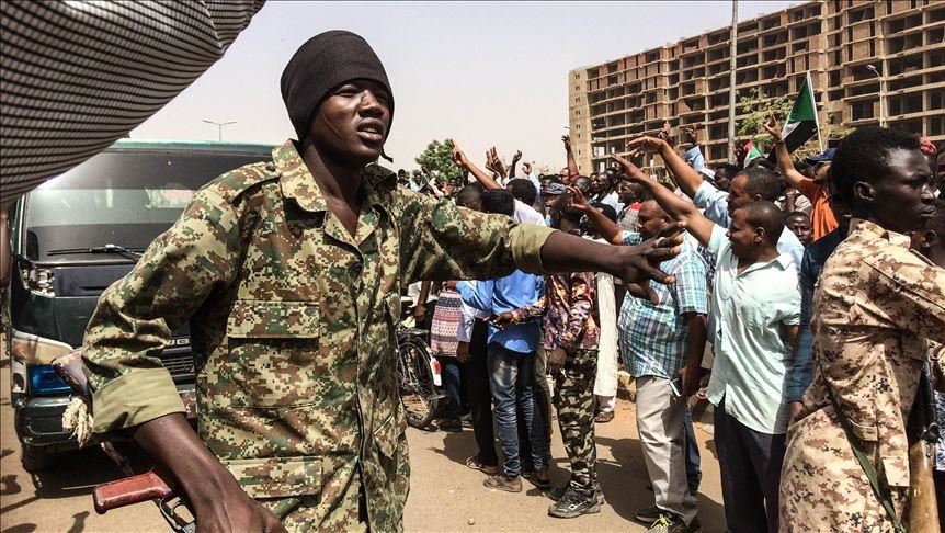 Лишени од слобода високопозиционирани функционери во Судан 