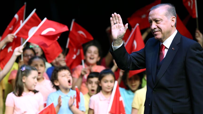 Задача Турции - обеспечить светлое будущее для ее детей 