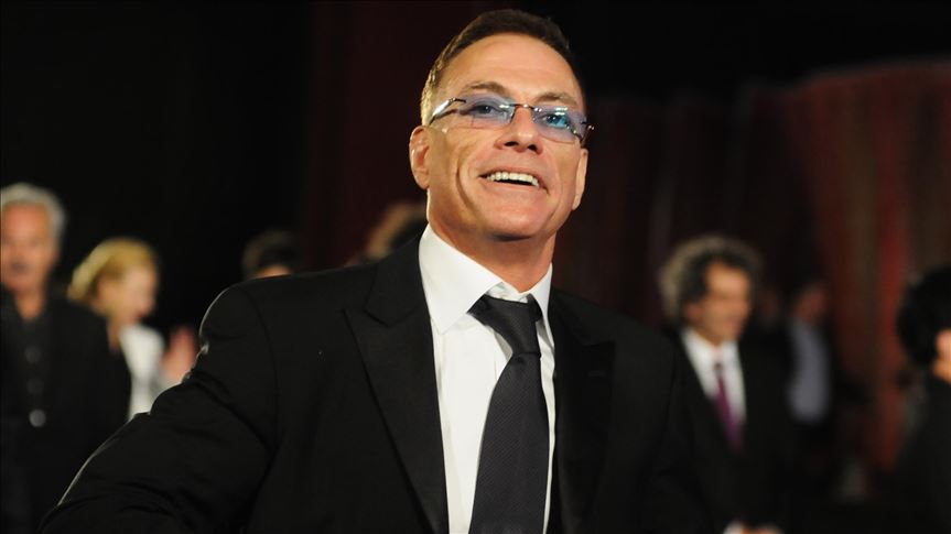 Jean-Claude Van Damme mbërrin në Bodrum për pushime