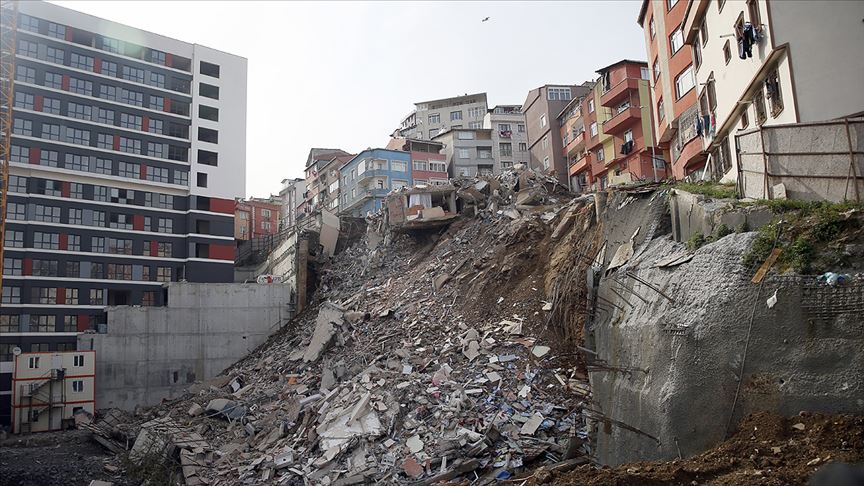 İstanbul Valisi Yerlikaya'dan Kağıthane'deki riskli binalara ilişkin açıklama