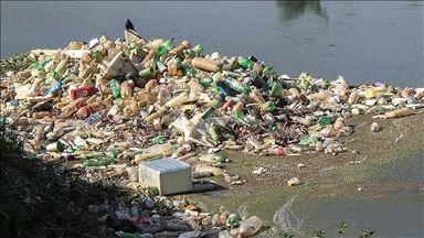 Sampah plastik di Asia merusak tanaman dan kesehatan
