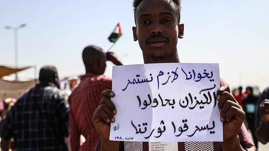 Soudan : l’opposition rejette le délai accordé par le sommet africain au Conseil militaire 