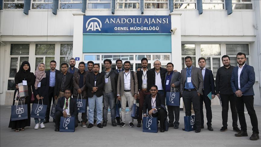 Anadolu Agency holds workshop for Rohingya journalists