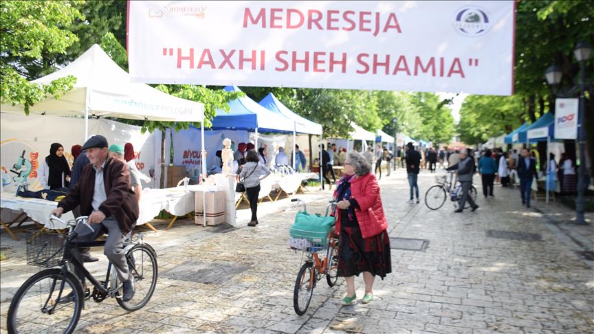 Shqipëri, mbahet aktiviteti