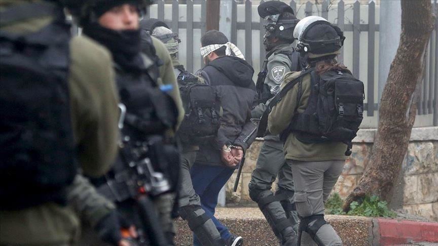 Israel arrests 5 Palestinians in West Bank