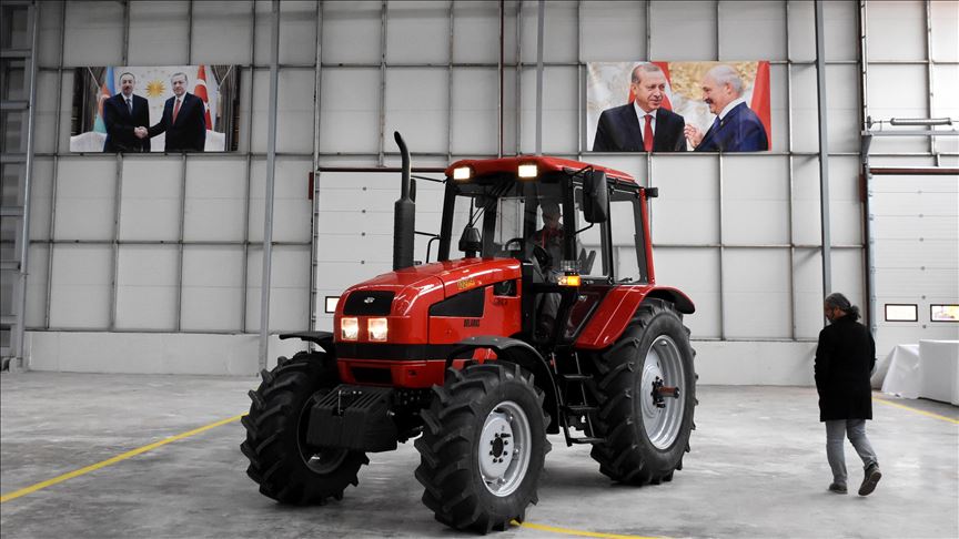 С конвейера завода ATÜB в Турции сошли первые тракторы 