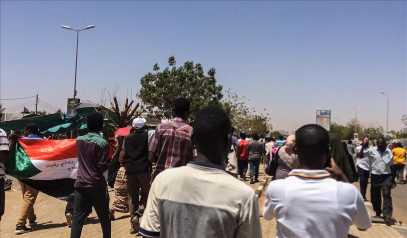 Protestations populaires au Soudan: 53 morts, 734 blessés (ministère soudanais de la Santé)